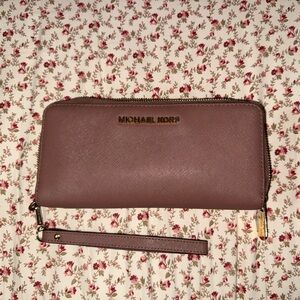 Michael Kors Dusty Rose Zip-Around Wristlet Wallet